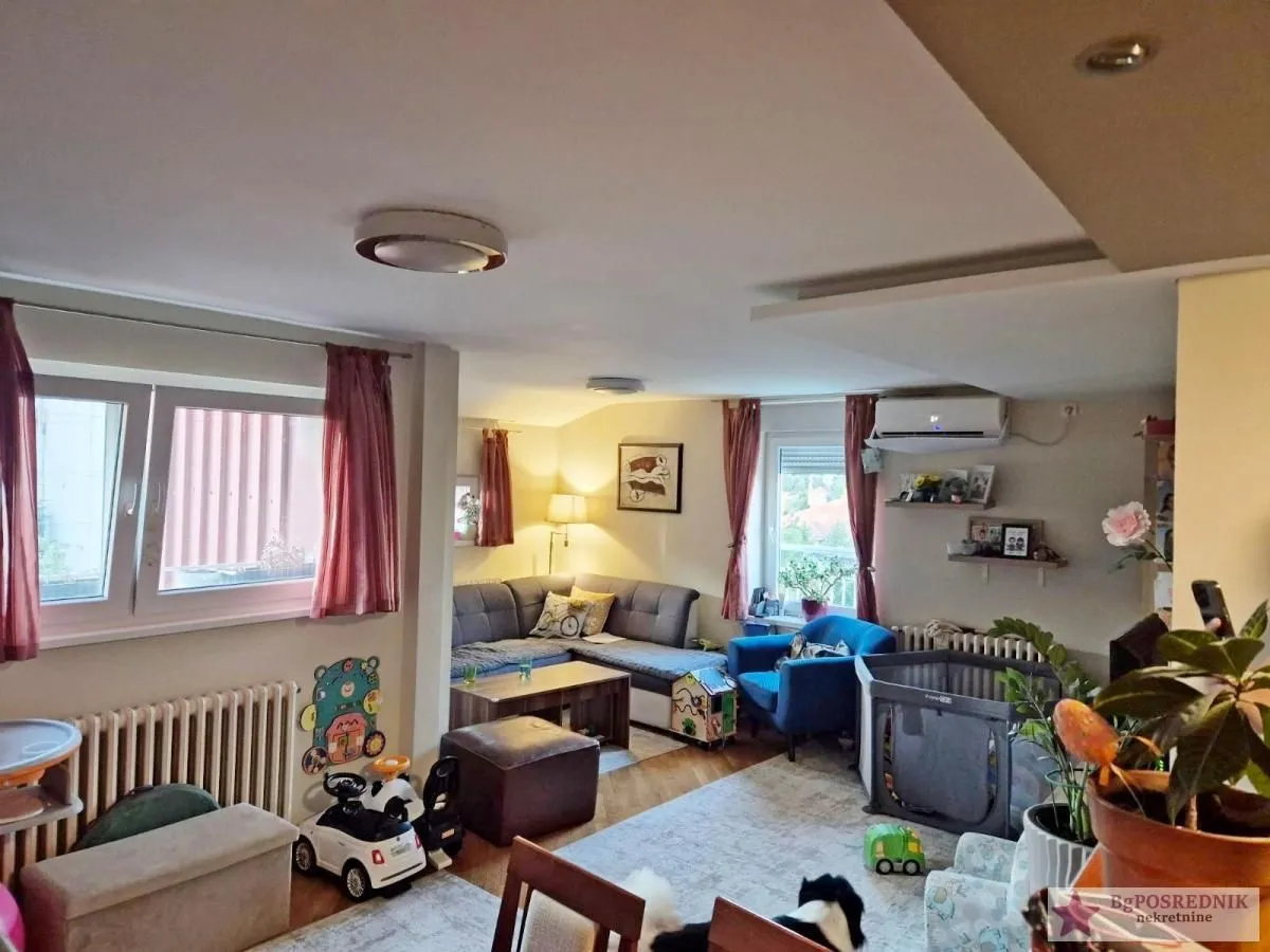 Sale, three bedroom apartment, 75m², Skojevsko Naselje, Beograd