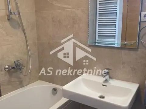 Rent, three bedroom apartment, 64m², Kalenić Pijaca, Vračar Sve Podlokacije - image 12