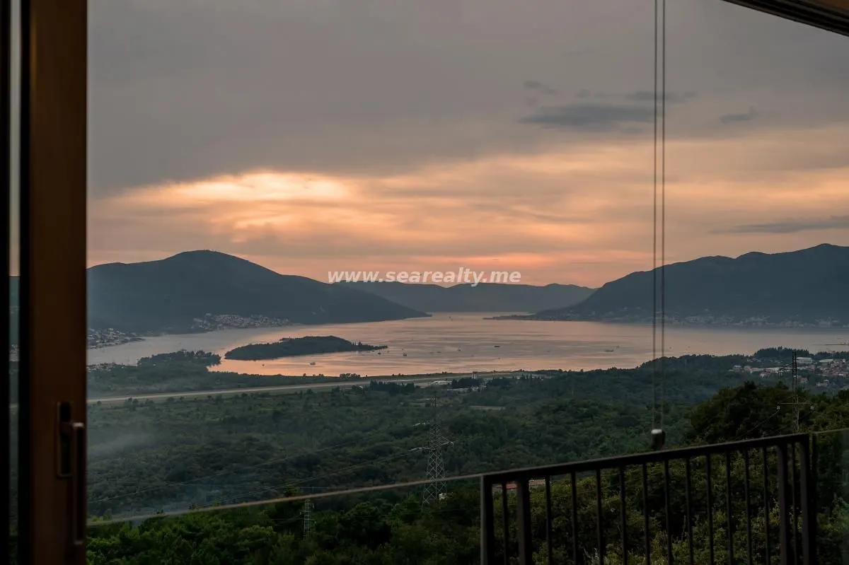 Prodaja, kuća, 280m², Tivat, Crna Gora