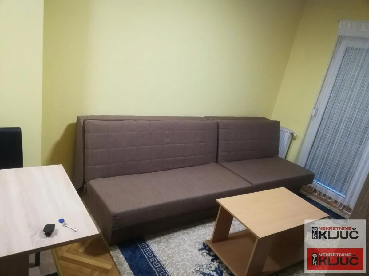 Izdavanje, garsonjera, 25m², Grbavica, Novi Sad Sve Podlokacije