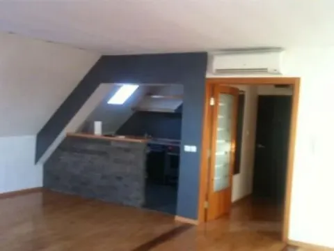Izdavanje, stan, 140m², Stari Grad, Beograd