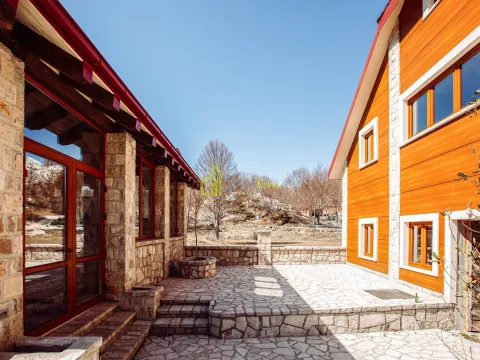 Prodaja, kuća, 285m², Cetinje, Crna Gora - image 16