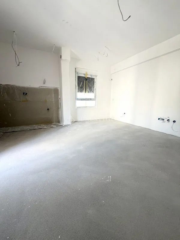 Prodaja, jednosoban stan, 55m², Momišići, Podgorica