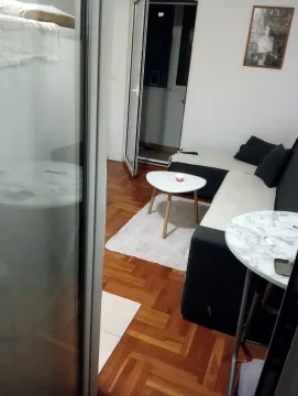 Rent, one bedroom apartment, 40m², Velji Vinogradi, Budva - image 10