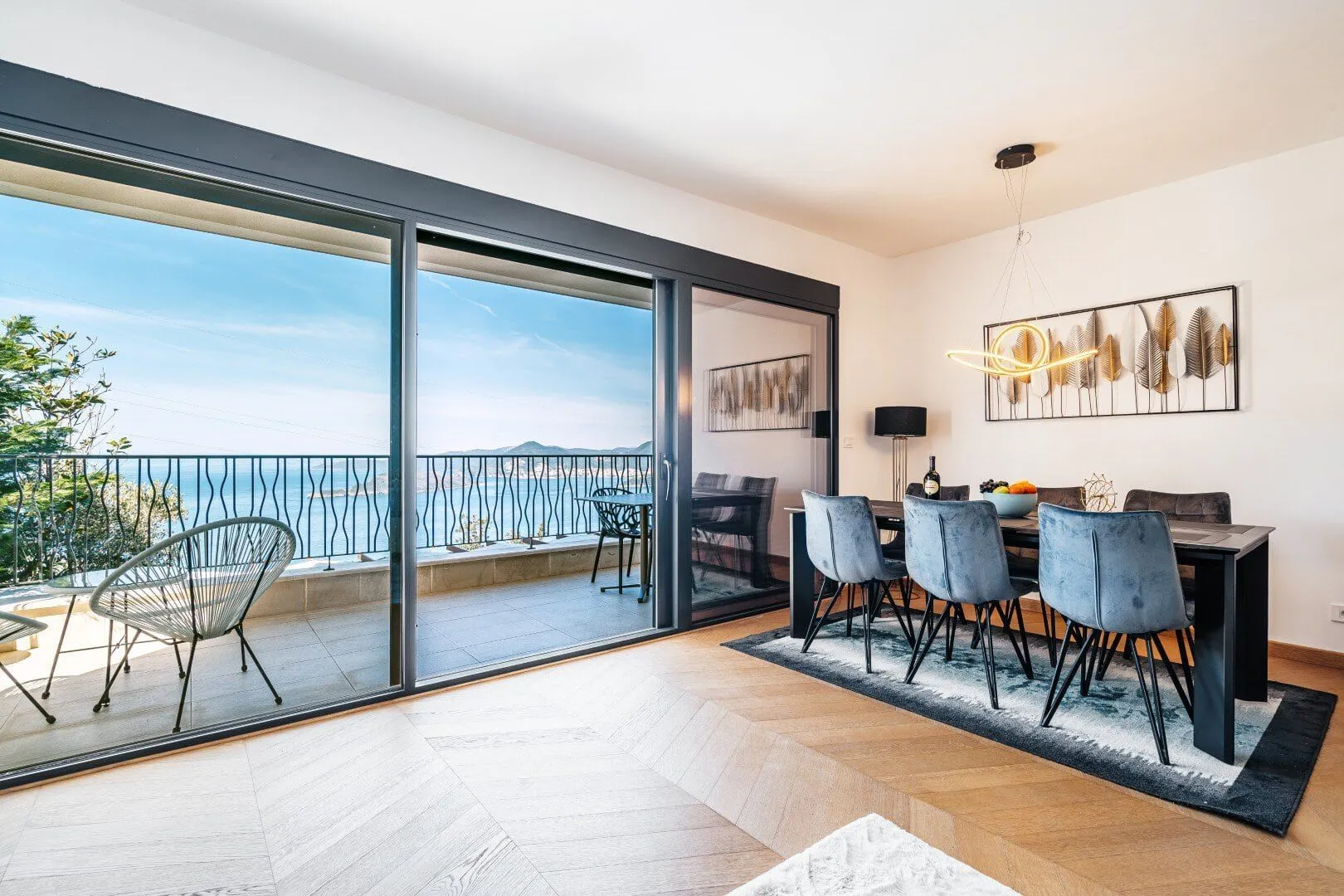 Prodaja, trosoban stan, 89m², Blizikuće, Budva