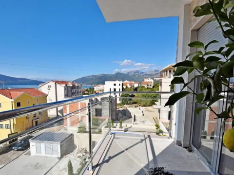 Prodaja, stan, 44m², Tivat, Crna Gora - image 3