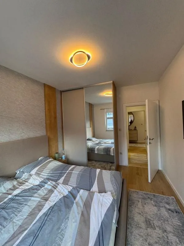Prodaja, trosoban stan, 84m², Igalo, Herceg Novi