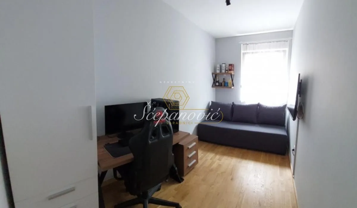 Prodaja, dvosoban stan, 56m², Rotkvarija, Novi Sad Sve Podlokacije