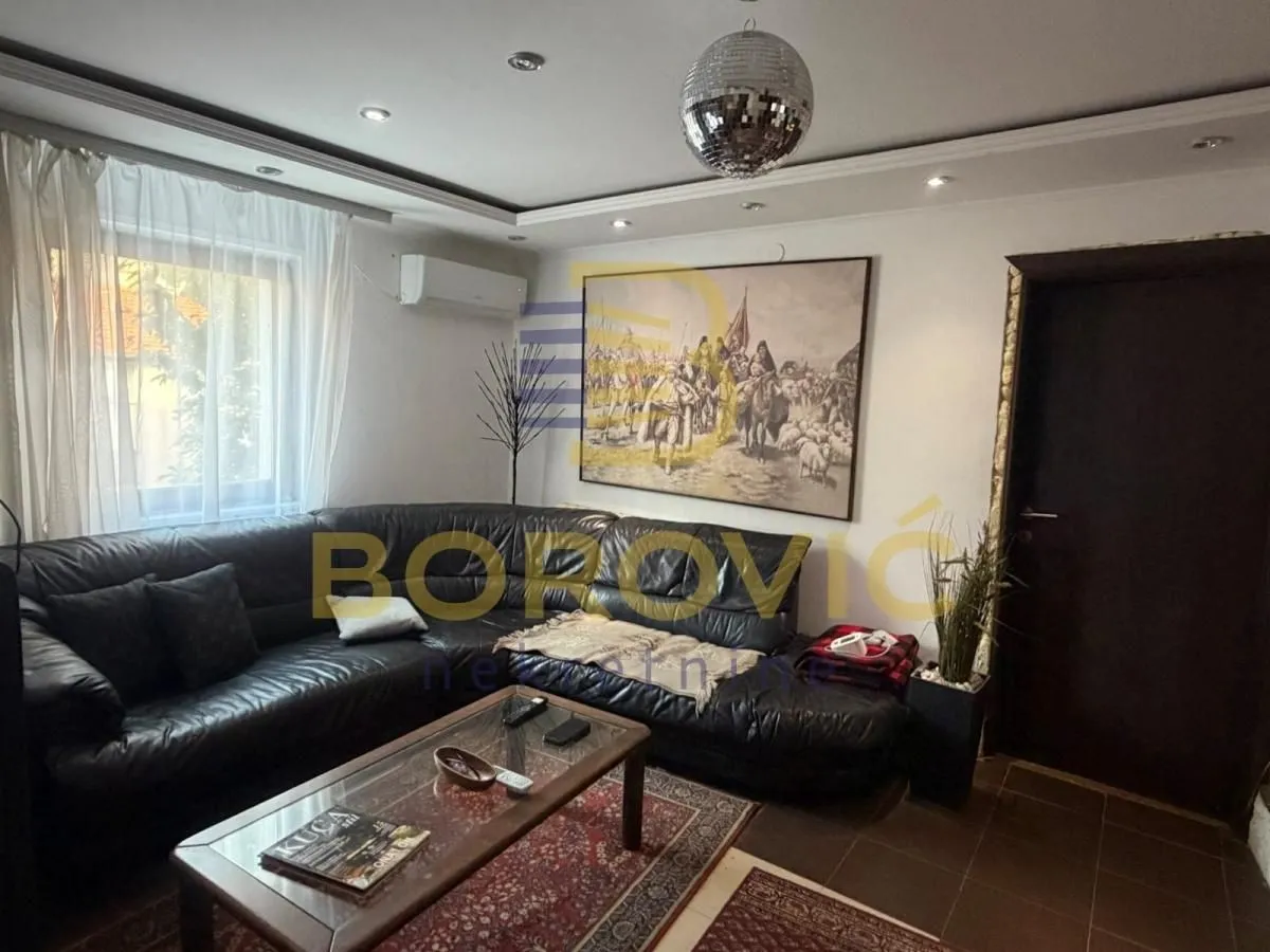 Rent, apartment, 115m², Kalenić Pijaca, Vračar Sve Podlokacije