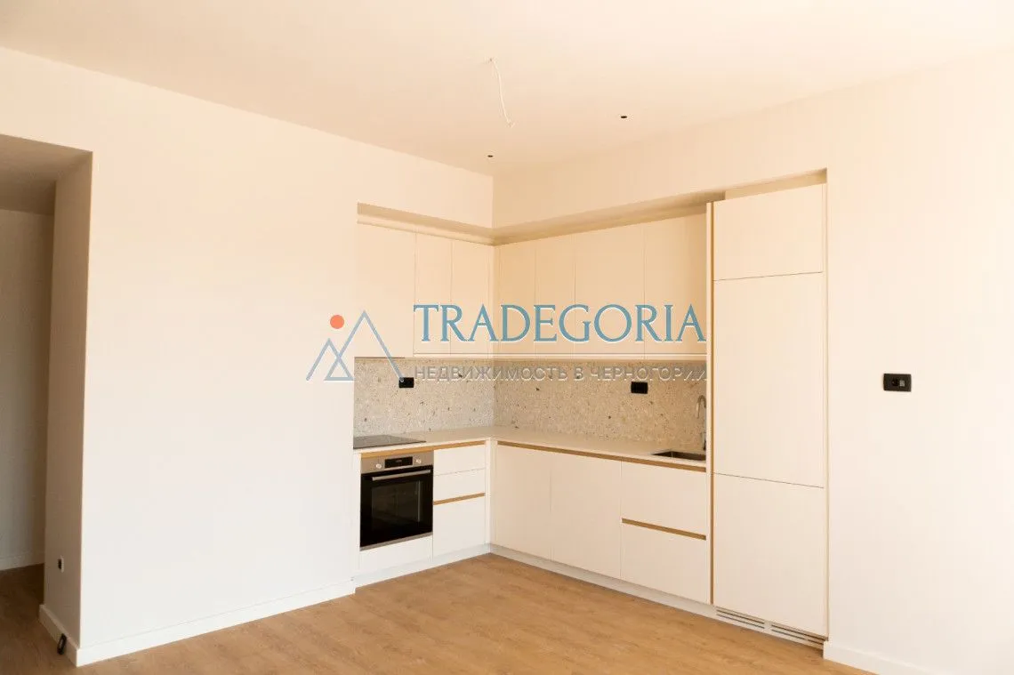 Prodaja, dvosoban stan, 89m², Tivat, Crna Gora