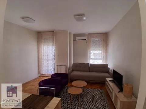 Rent, studio apartment, 33m², Centar, Novi Sad - image 2