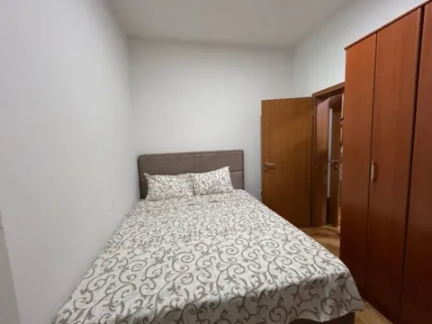Izdavanje, jednosoban stan, 45m², Tuški Put, Podgorica - image 5