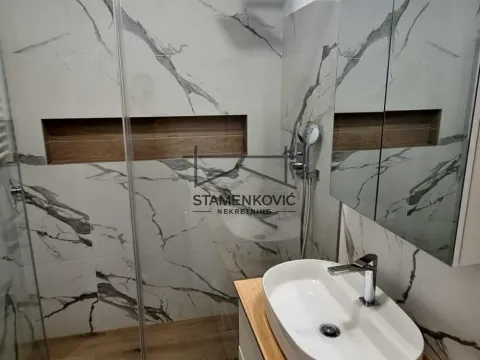 Izdavanje, jednosoban stan, 41m², Socijalno, Novi Sad Sve Podlokacije - image 8