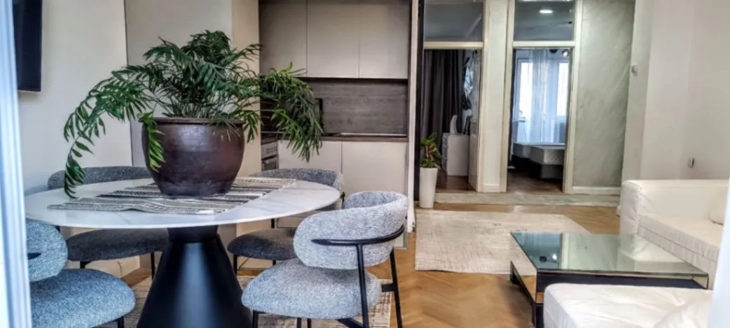 Izdavanje, dvosoban stan, 70m², Preko Morače, Podgorica