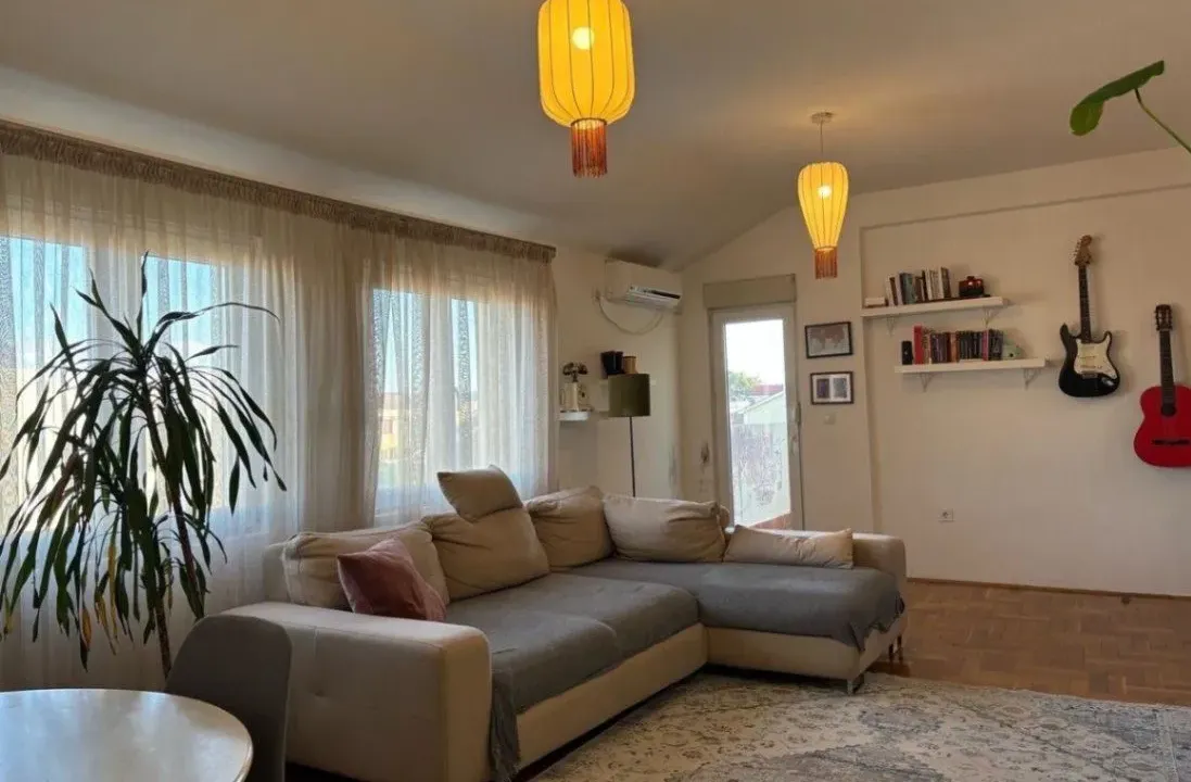 Prodaja, dvosoban stan, 61m², Tološi, Podgorica