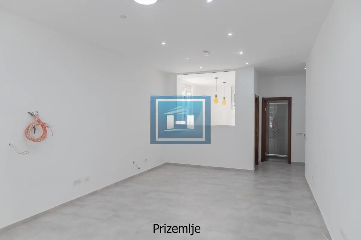 Sale, apartment, 221m², Stari Grad, Beograd
