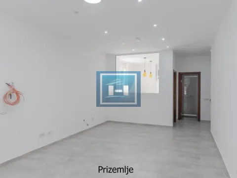 Prodaja, stan, 221m², Stari Grad, Beograd - image 2