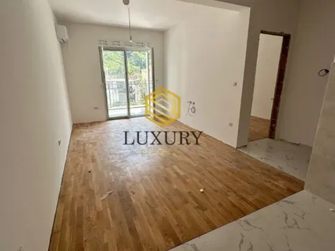 Prodaja, jednosoban stan, 42m², Podkošljun, Budva - image 9