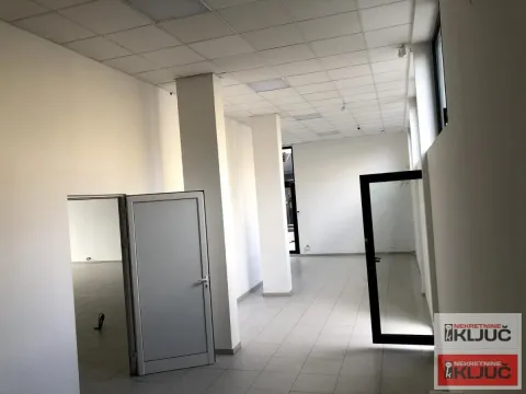 Rent, office space, 331m², Telep, Novi Sad Sve Podlokacije - image 2