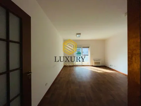 Izdavanje, poslovni prostor, 110m², City Kvart, Podgorica - image 7