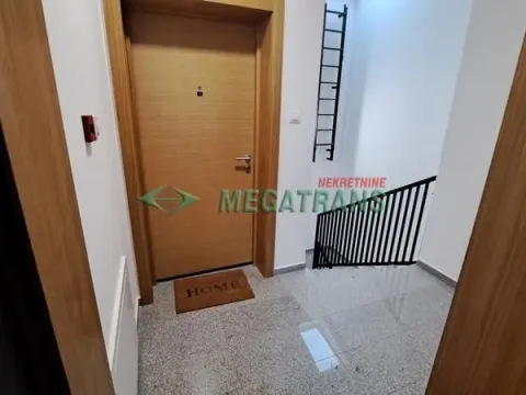 Rent, three bedroom apartment, 49m², Mišeluk, Petrovaradin - image 19