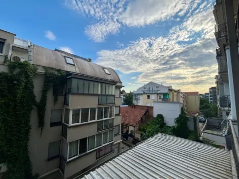 Izdavanje, trosoban stan, 95m², Južni Bulevar, Vračar Sve Podlokacije - image 3