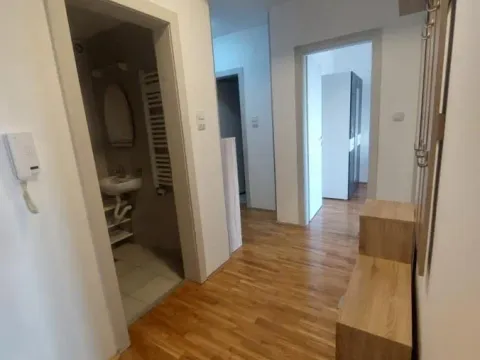 Izdavanje, trosoban stan, 80m², Medijana, Niš - image 10