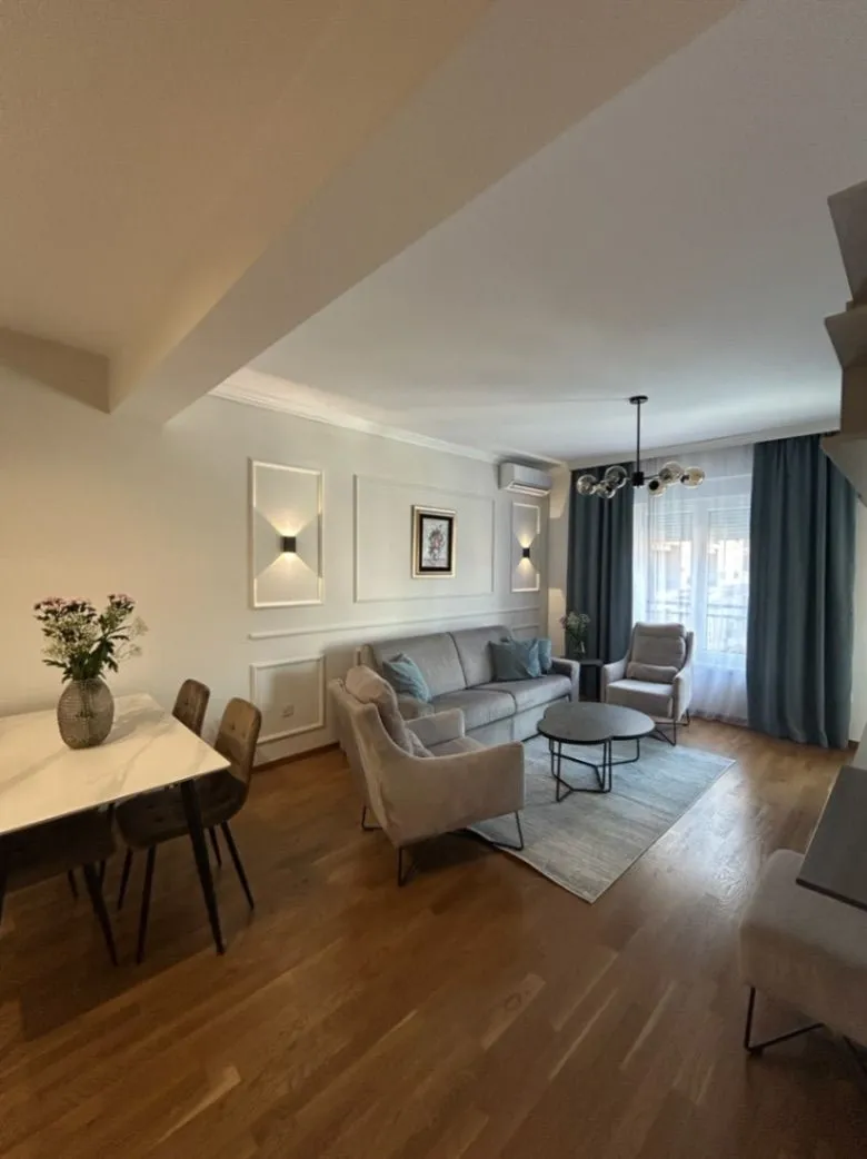 Izdavanje, jednosoban stan, 45m², Podgorica, Crna Gora