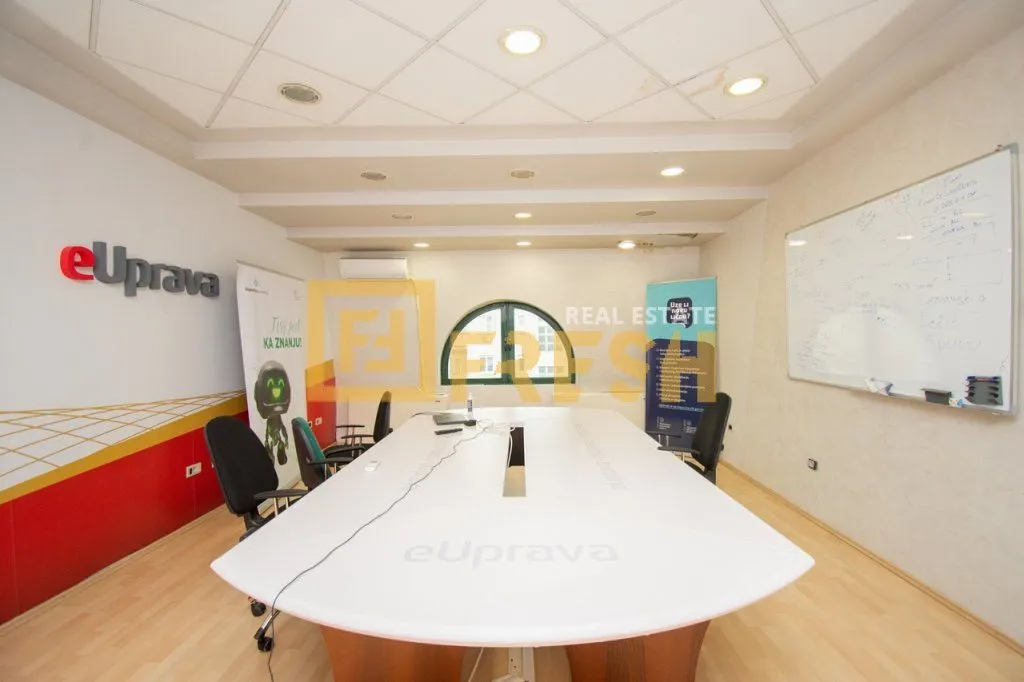 Sale, office space, 533m², Centar, Podgorica