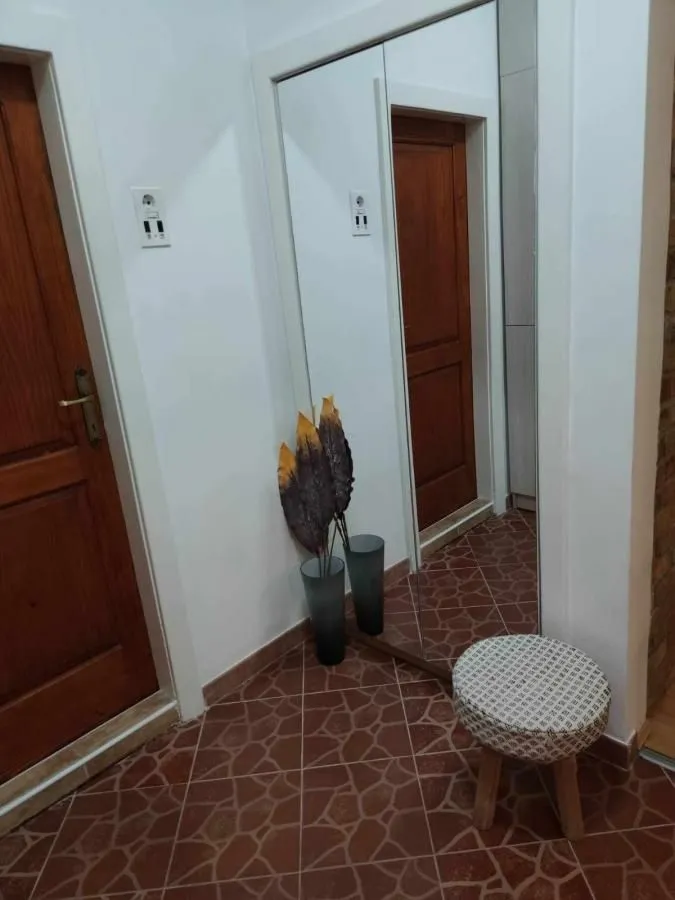 Prodaja, dvosoban stan, 60m², Seljanovo, Tivat