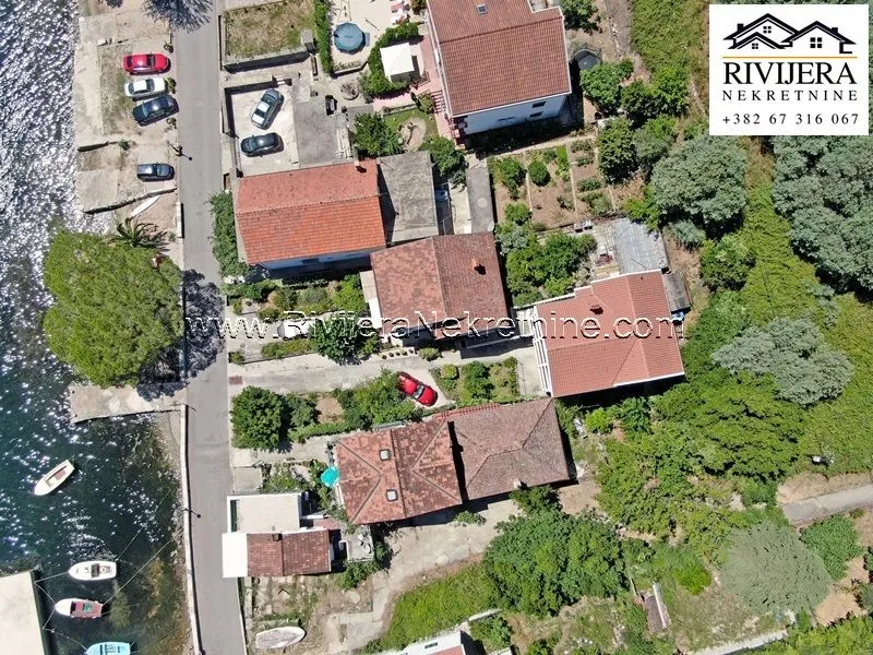 Prodaja, kuća, 200m², Baošići, Herceg Novi