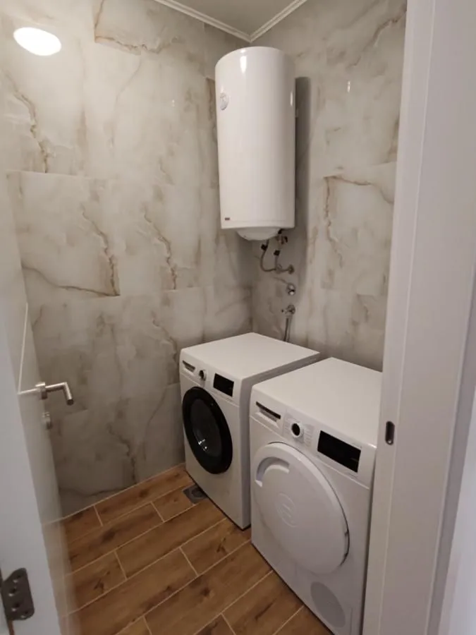 Prodaja, stan, 107m², Petrovaradin, Novi Sad