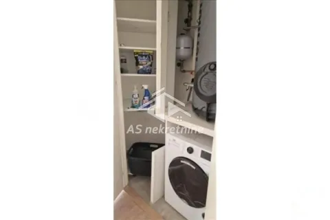 Izdavanje, četvorosoban stan, 114m², Savski Venac, Beograd - image 8