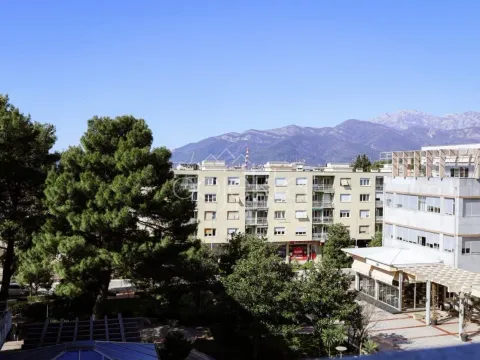 Izdavanje, stan, 68m², Tivat, Crna Gora - image 2