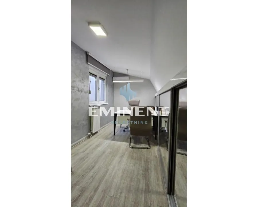 Sale, apartment, 118m², Đeram Pijaca, Beograd