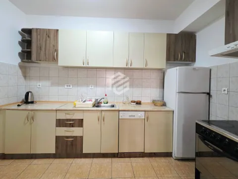 Rent, two bedroom apartment, 80m², City Kvart, Podgorica - image 5