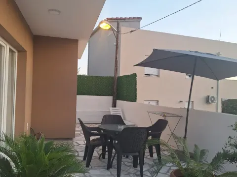 Rent, apartment, 70m², Tivat, Crna Gora - image 1