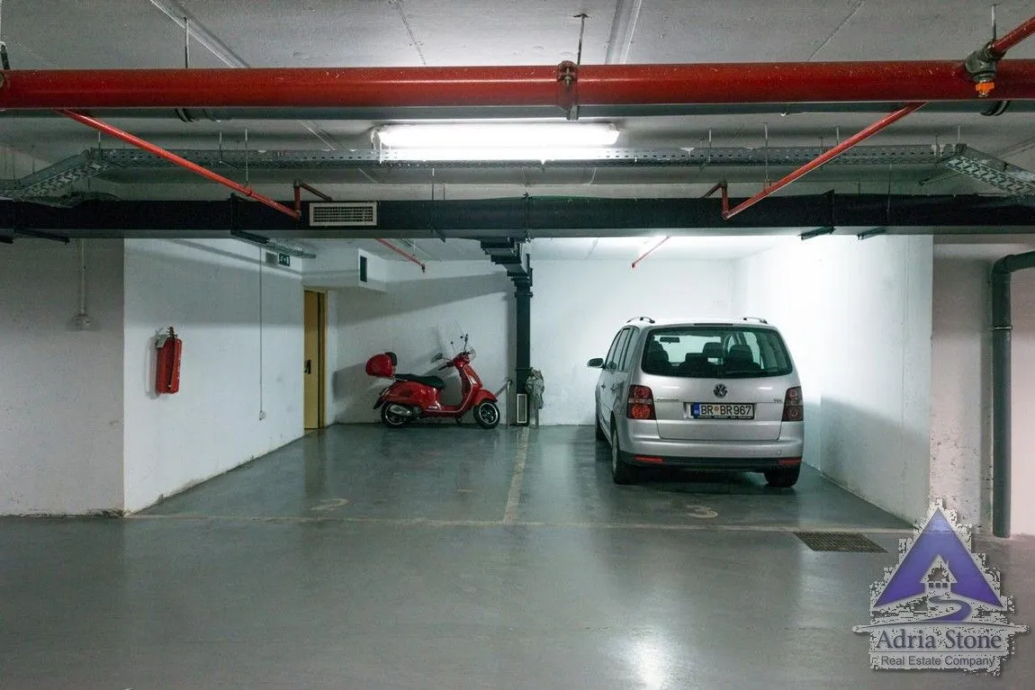 Rent, one bedroom apartment, 77m², Centar, Budva