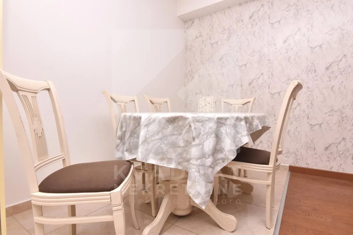 Prodaja, dvosoban stan, 65m², Ljubović, Podgorica