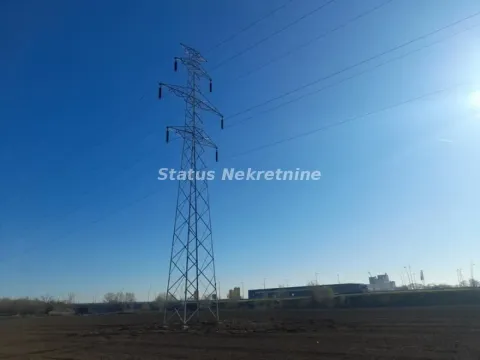 Pogled na stub dalekovoda u blizini zemljišta. - image 10