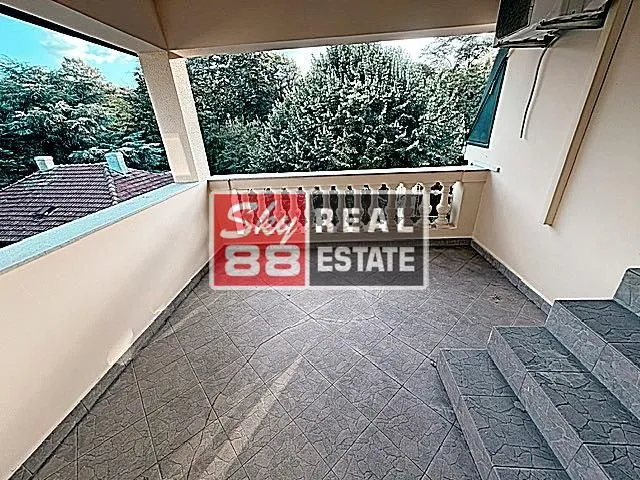 Rent, apartment, 210m², Savski Venac, Beograd