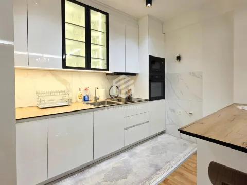 Izdavanje, dvosoban stan, 88m², Centar, Podgorica - image 7