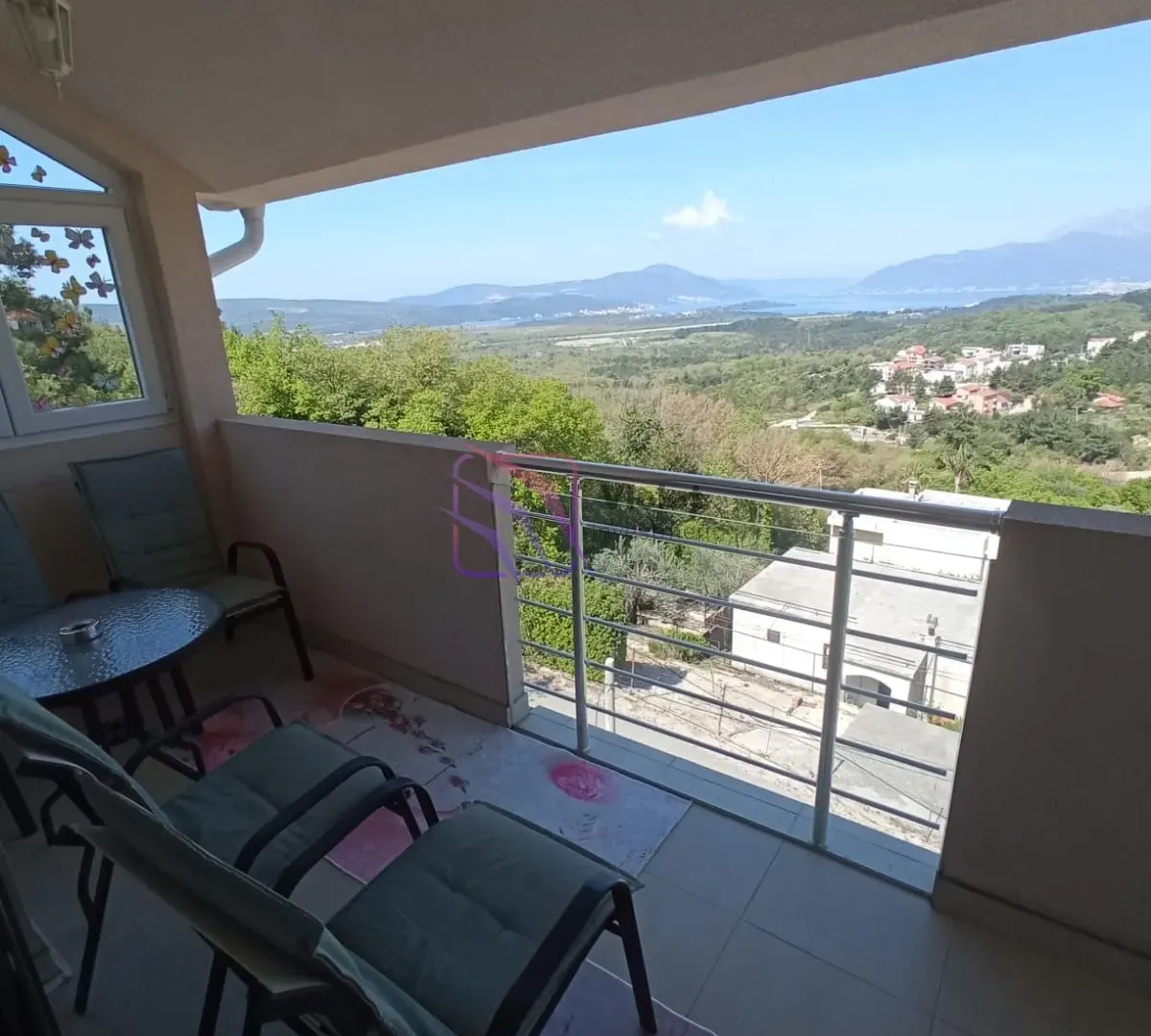 Prodaja, trosoban stan, 101m², Dub, Kotor