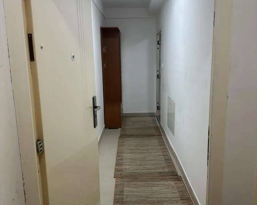 Izdavanje, trosoban stan, 74m², Medijana, Niš