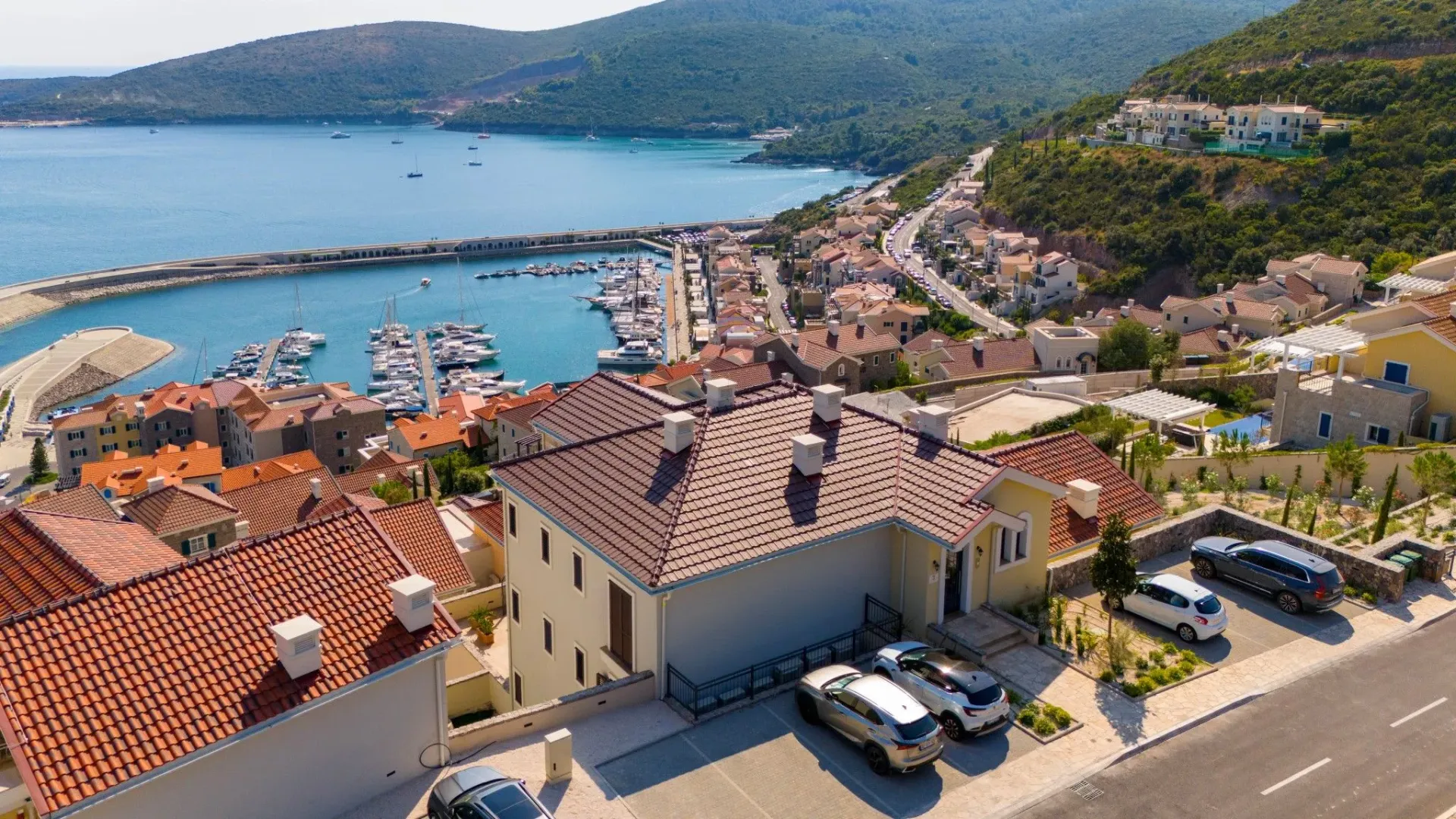 Sale, two bedroom apartment, 104m², Luštica Bay, Tivat