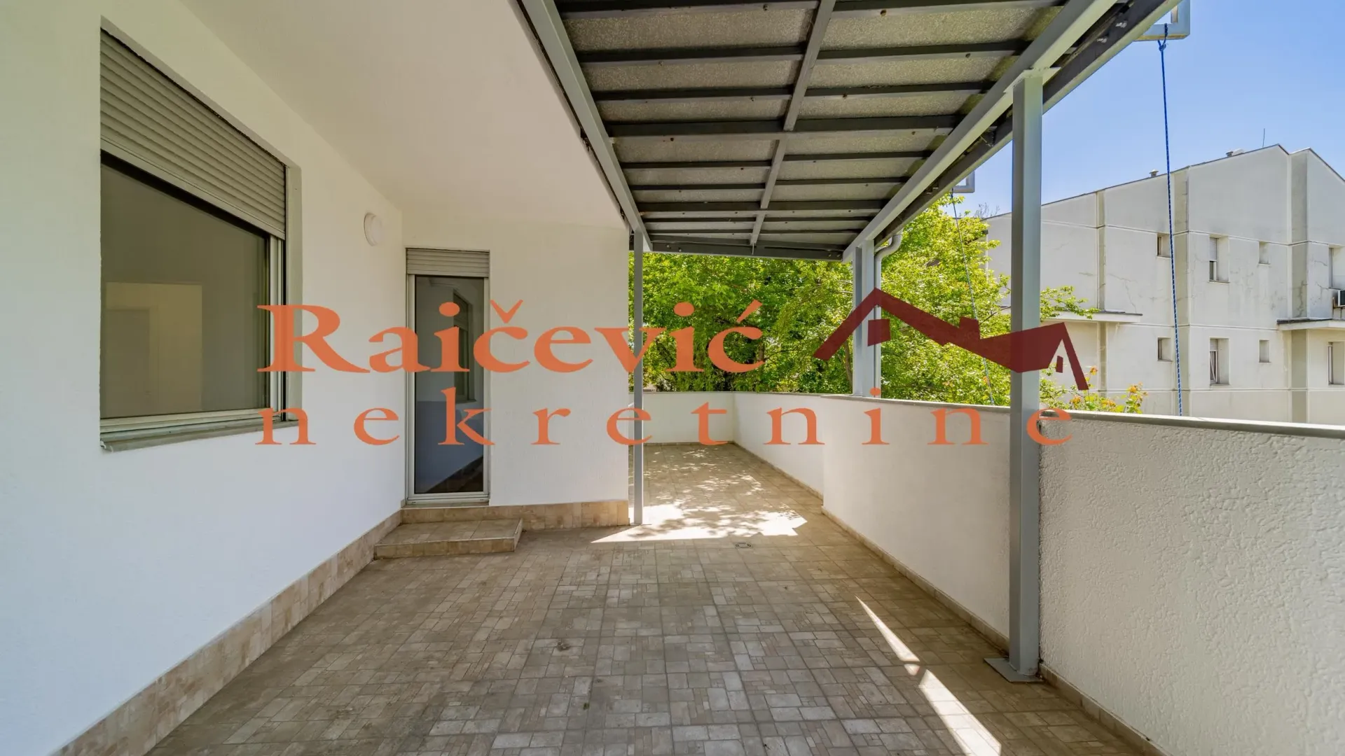 Rent, three bedroom apartment, 117m², Voždovac Sve Podlokacije, Beograd