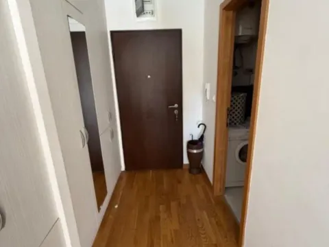 Sale, studio apartment, 39m², City Kvart, Podgorica - image 5