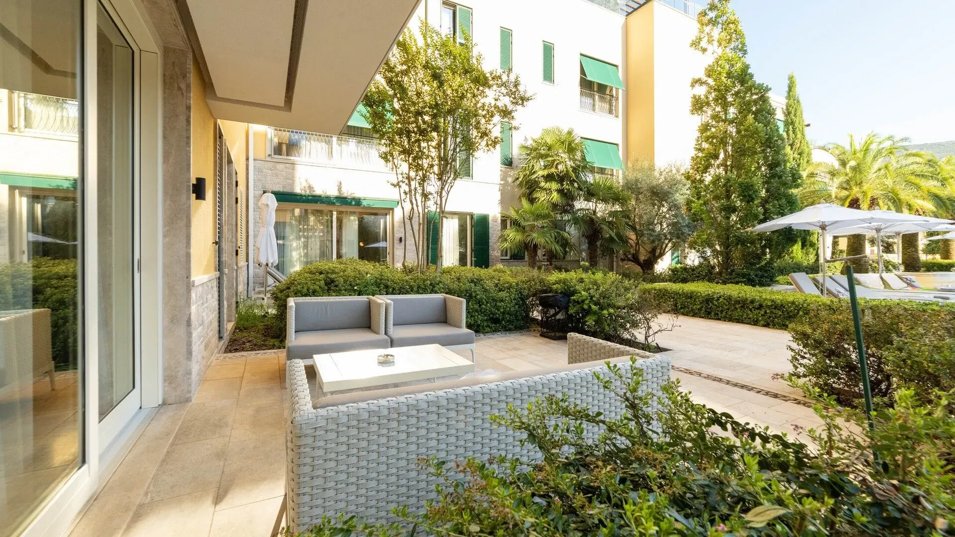 Prodaja, jednosoban stan, 90m², Portonovi, Herceg Novi