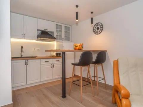 Rent, apartment, 38m², Centar, Bar - image 5