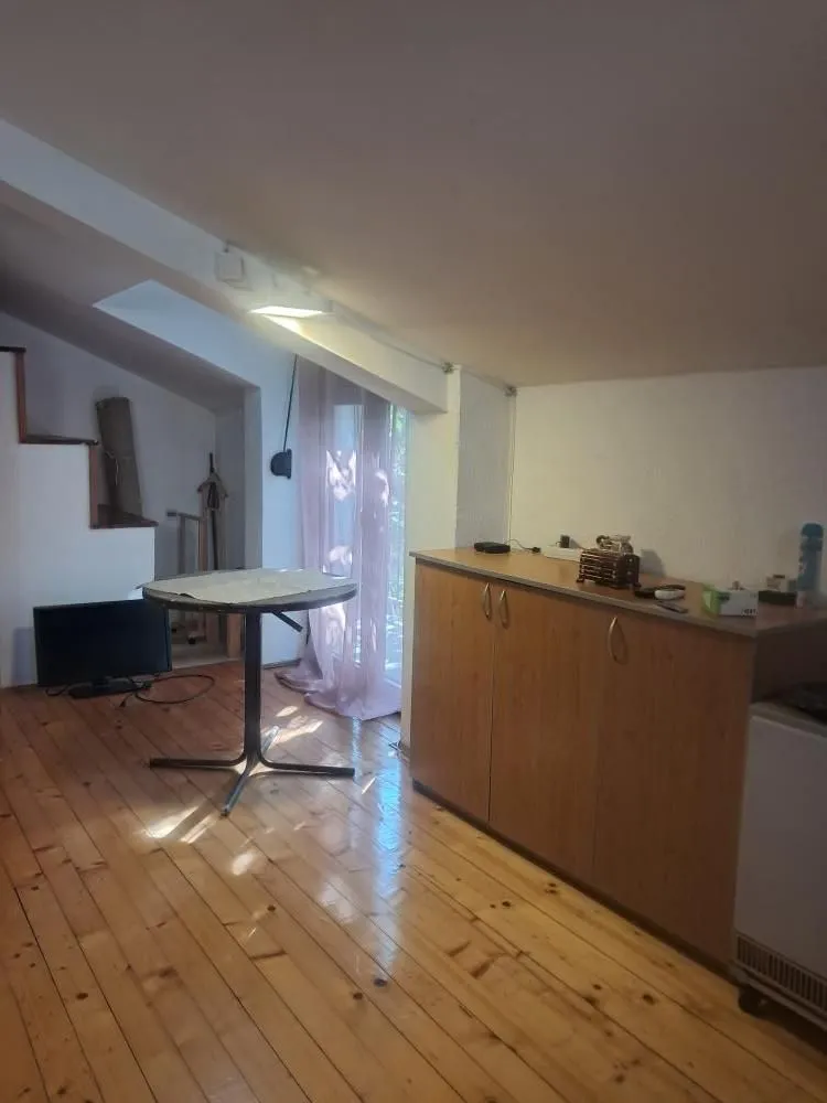 Rent, two bedroom apartment, 50m², Zemun Centar, Zemun Sve Podlokacije